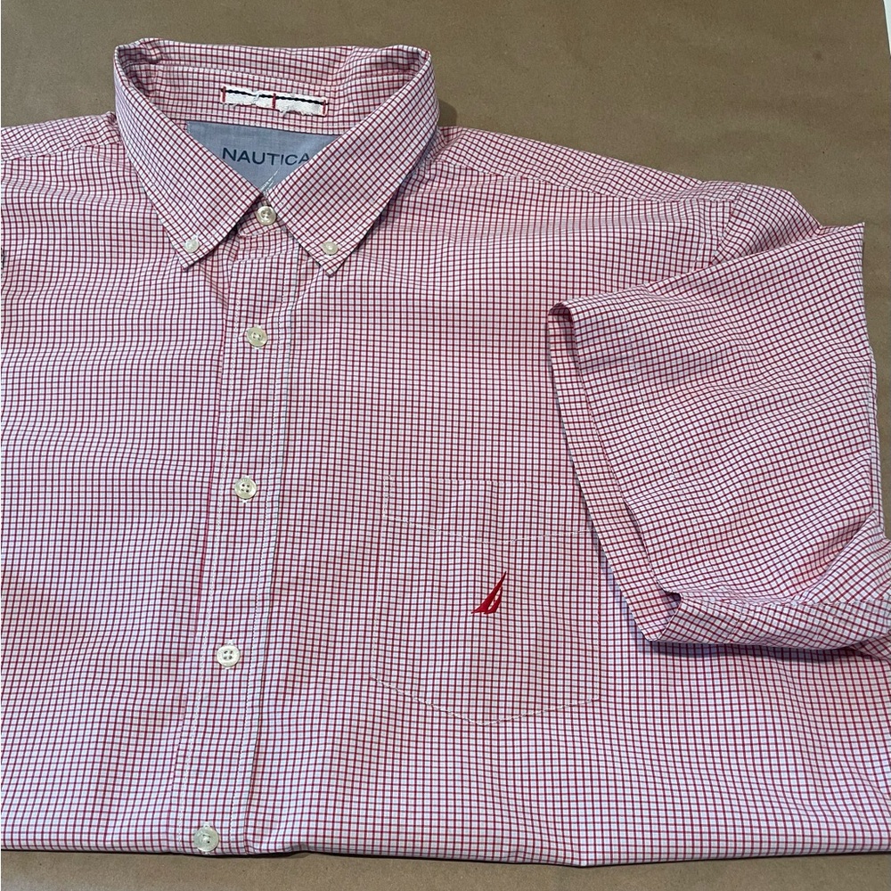 Nautica Shirt Sleeve Plaid Poplin with Button Down Collar Size: XXL